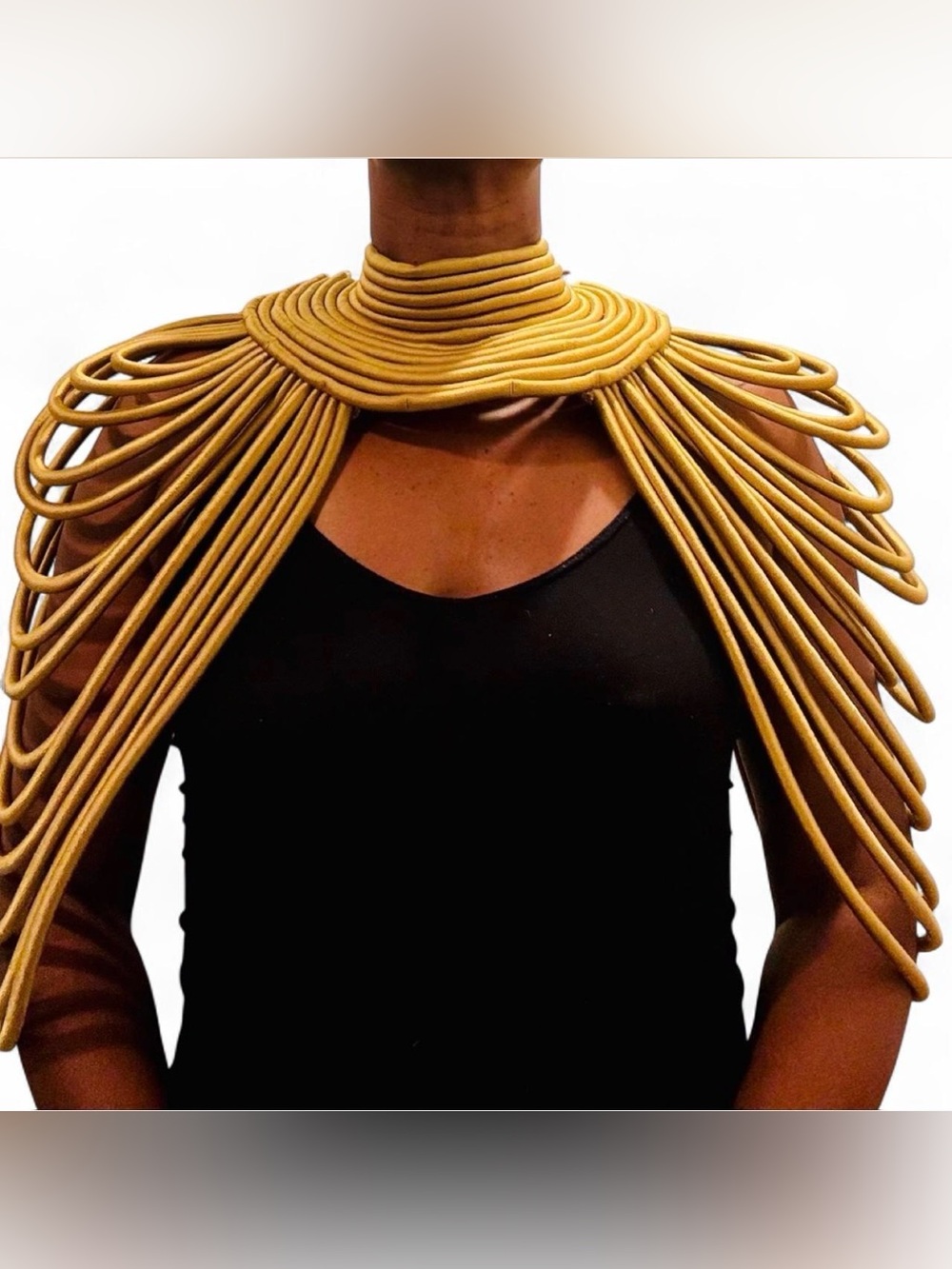 Gold Rope Two Shoulder Necklace - Picture 3 of 3